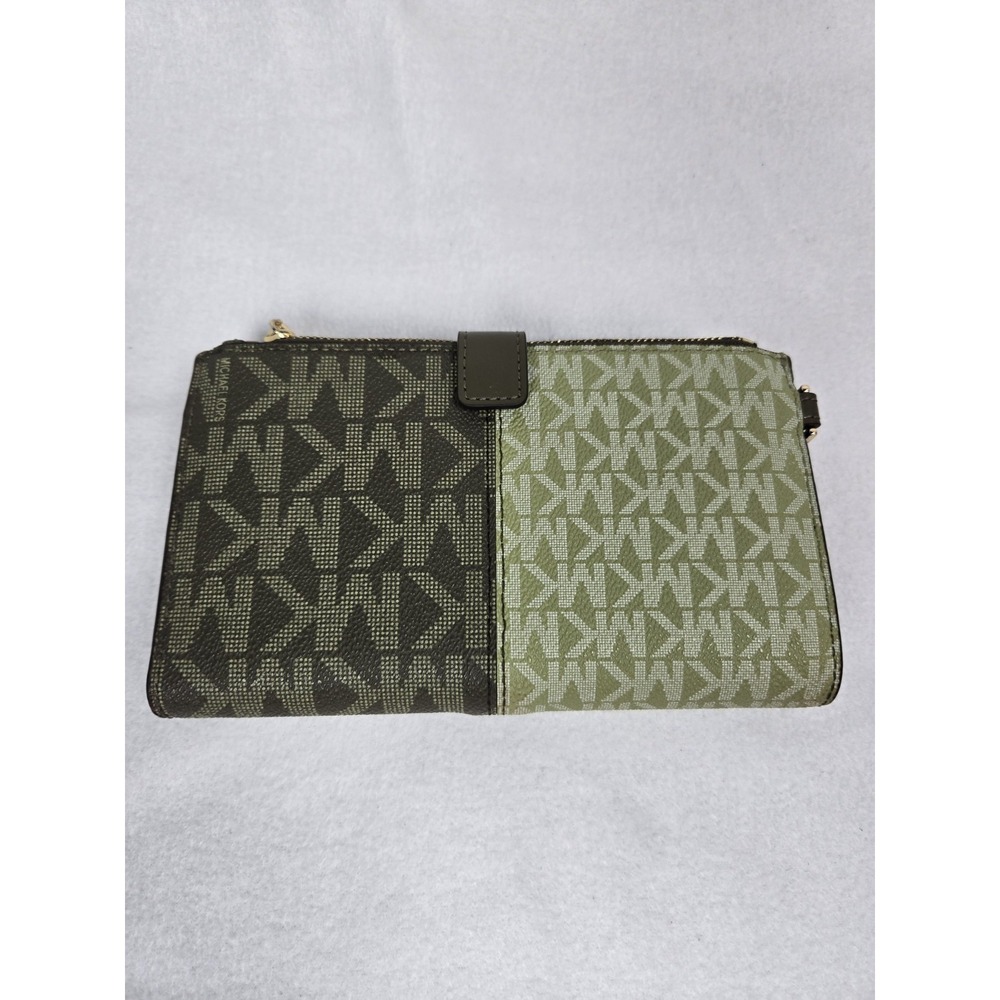 Michael Kors Green Logo Wristlet Wallet with Credit Card Slots and ID Window - Picture 2 of 5